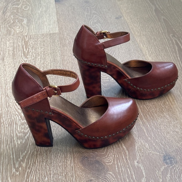 Prada leather studded platforms - Picture 5 of 9